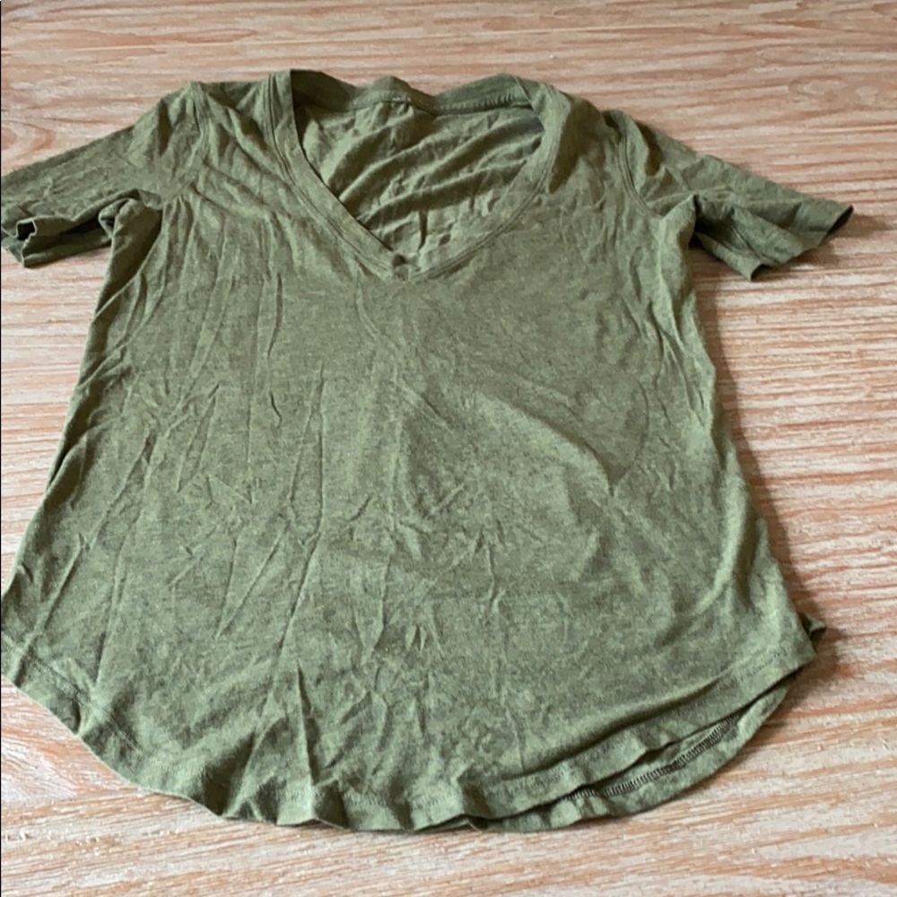 Soft green Lululemon tshirt